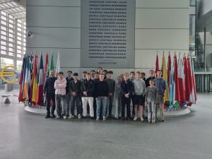 Das Gebäude der Europäischen Zentralbank EZB in Frankfurt am Main